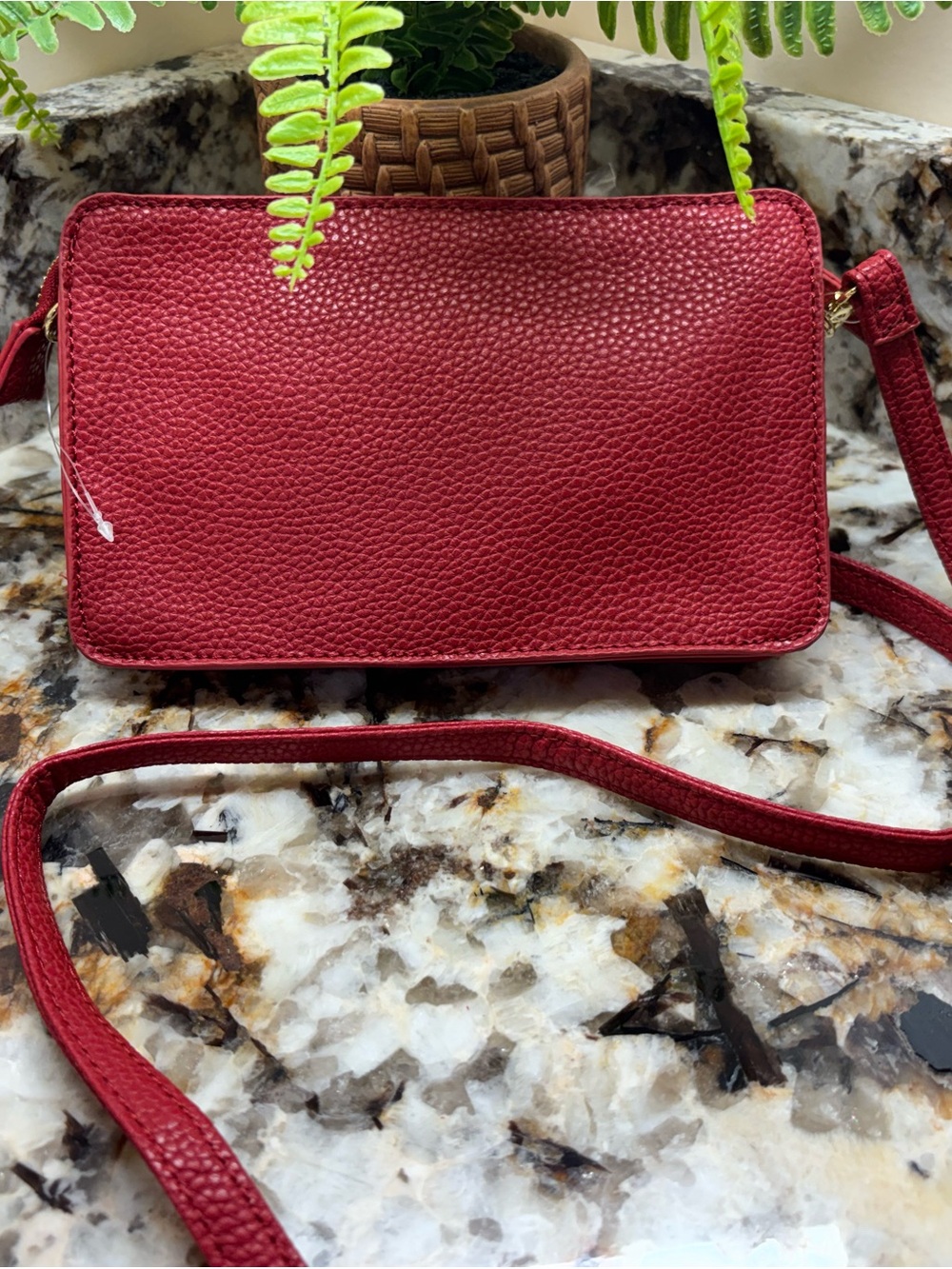Kenneth Cole Reaction Red Pebble Crossbody Purse - Picture 8 of 11